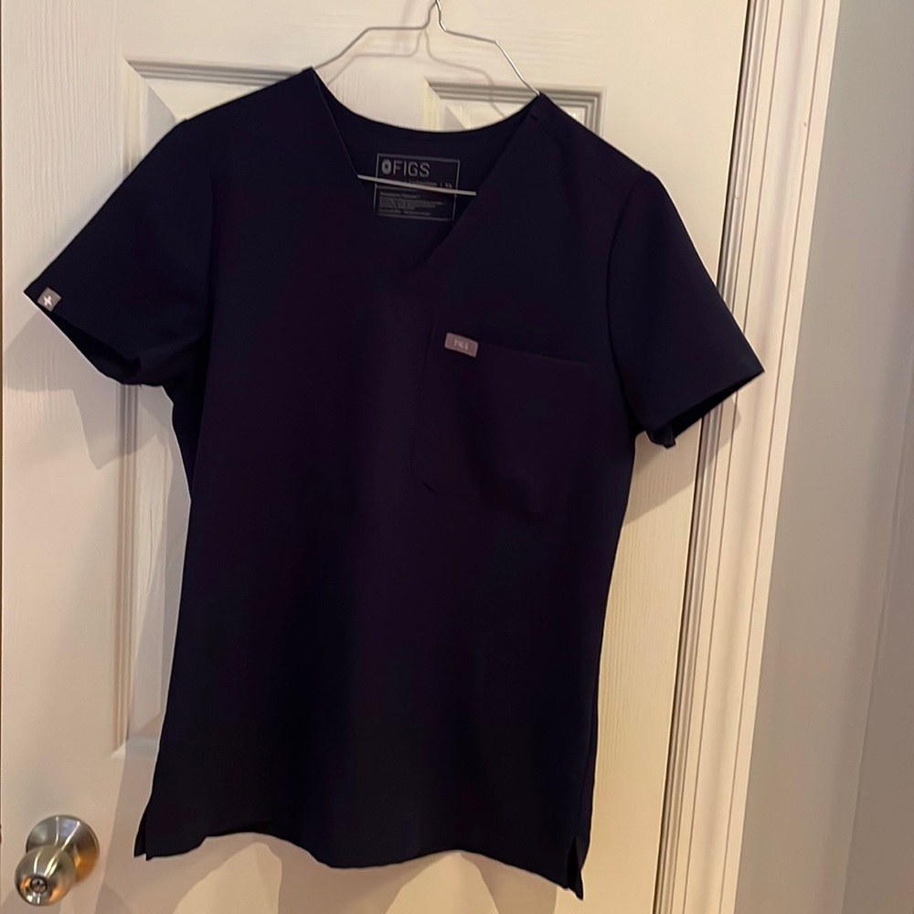 FIGS Scrub Top